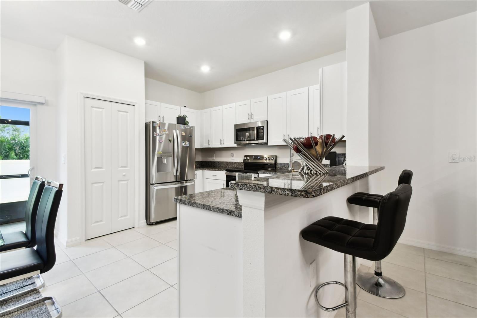 Image 14 of 75 For 2513 Sunray Venus Way