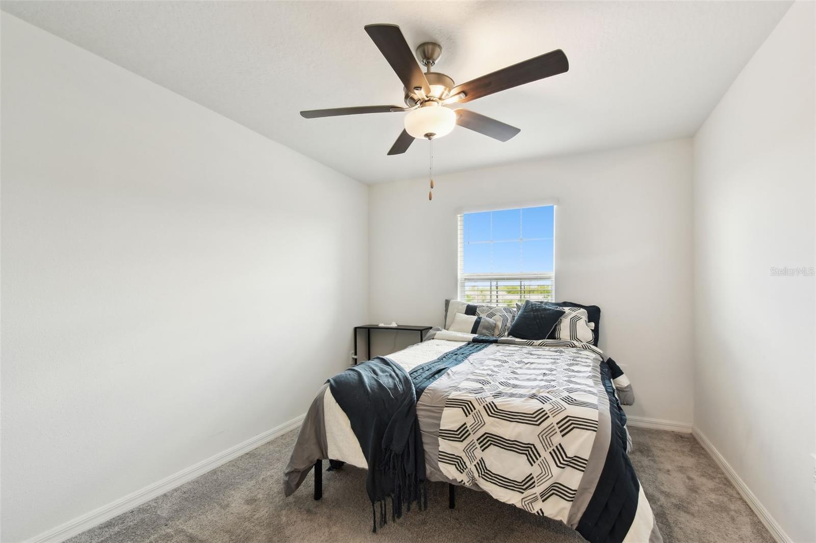 Image 25 of 75 For 2513 Sunray Venus Way