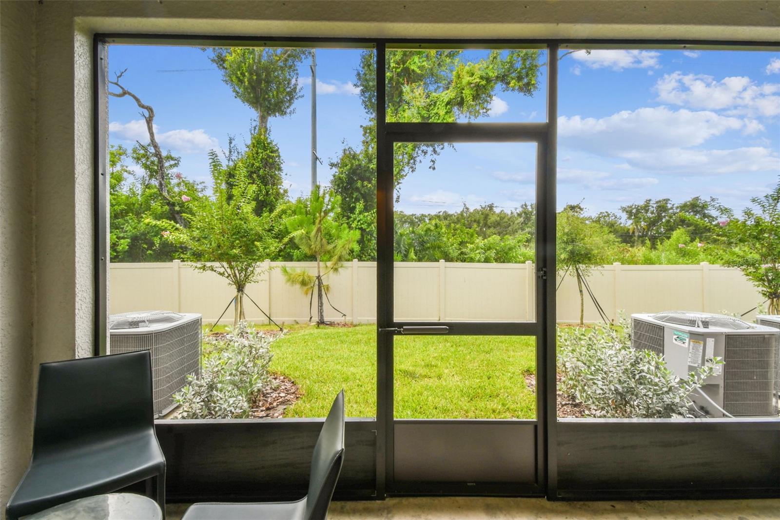 Image 41 of 75 For 2513 Sunray Venus Way