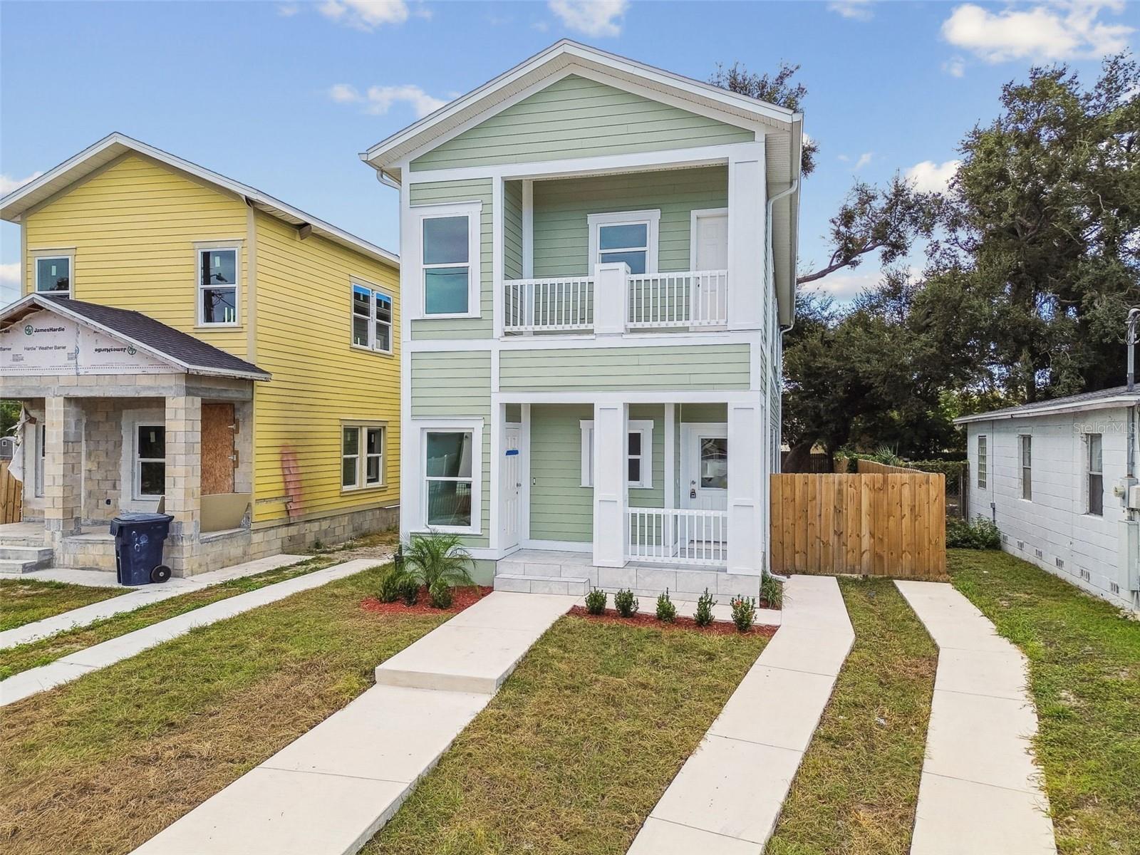 Listing photo id 8 for 2313 Columbus Drive