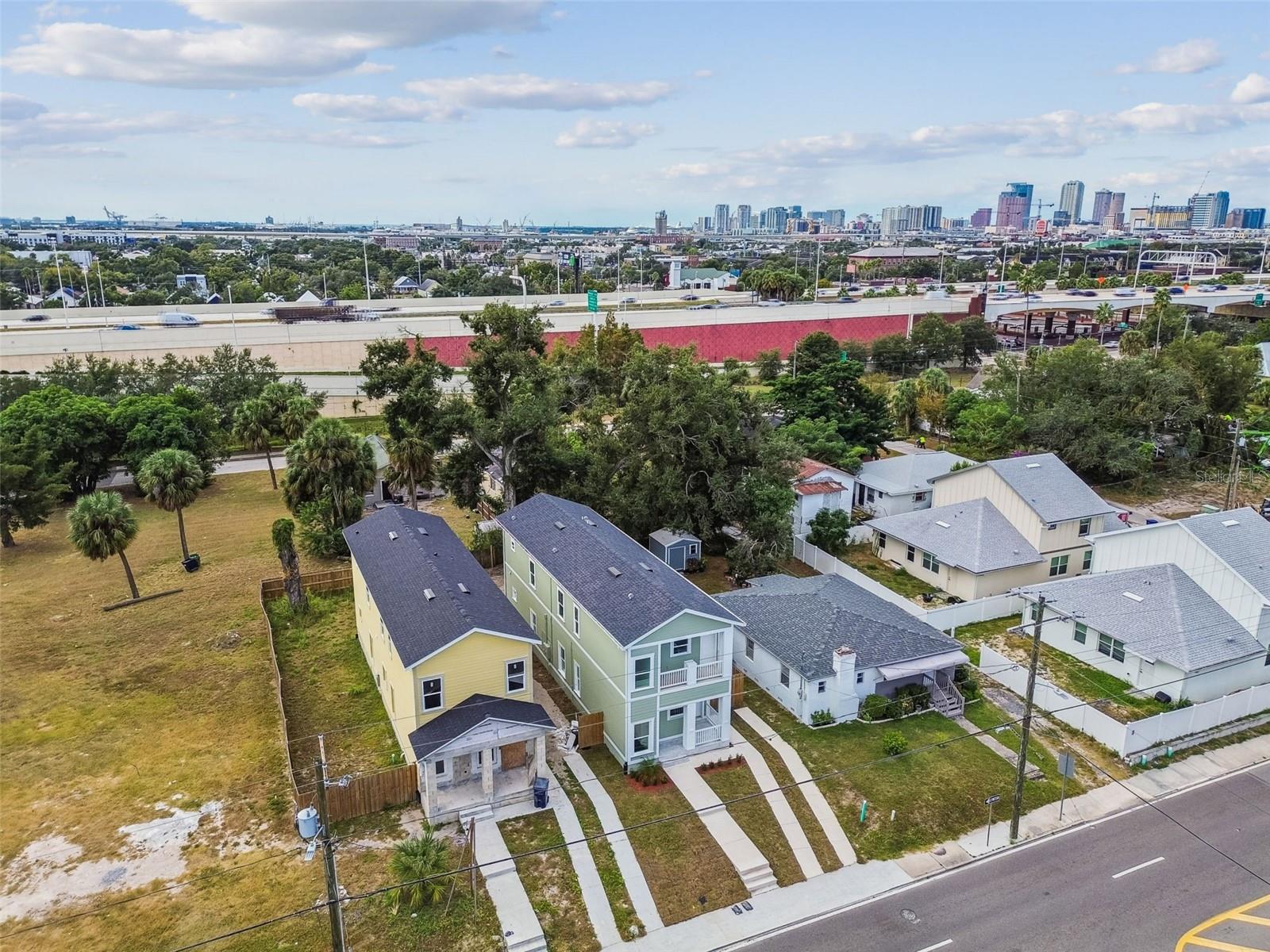 Listing photo id 20 for 2313 Columbus Drive