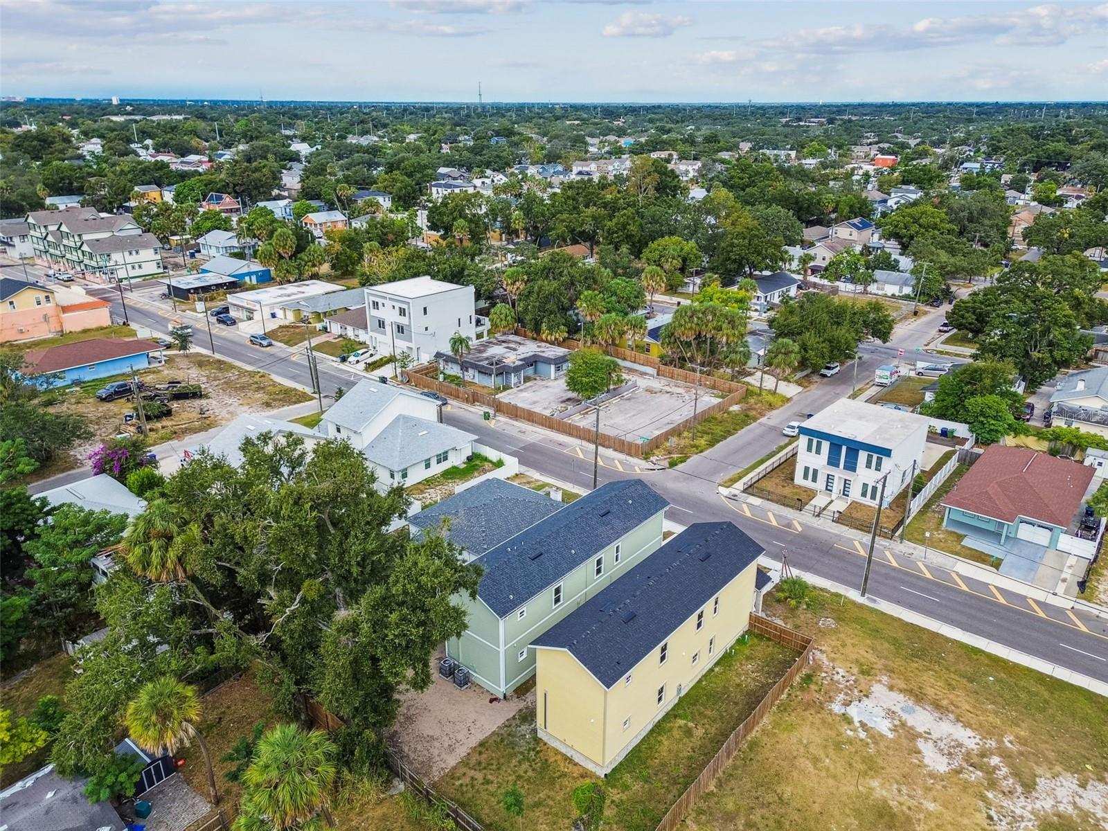 Listing photo id 28 for 2313 Columbus Drive