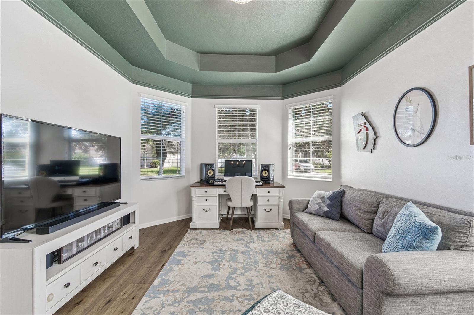 Image 15 of 94 For 8621 Eagle Brook Drive