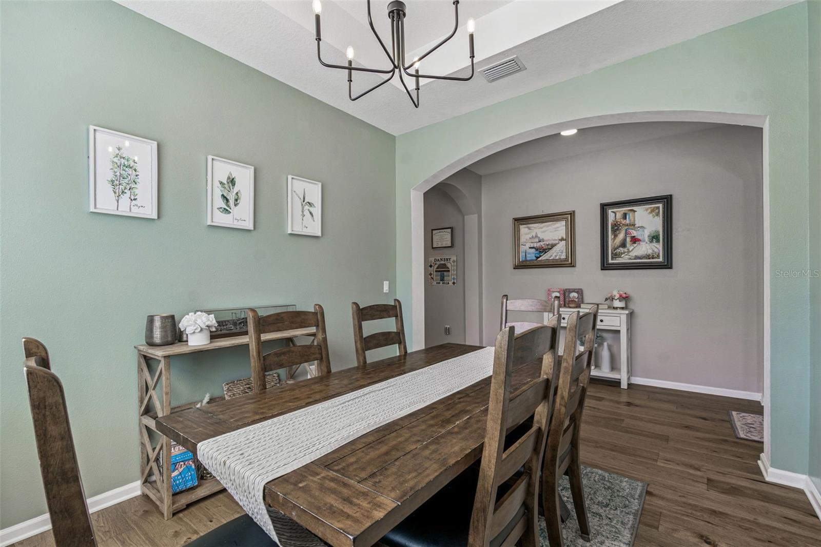 Image 22 of 94 For 8621 Eagle Brook Drive