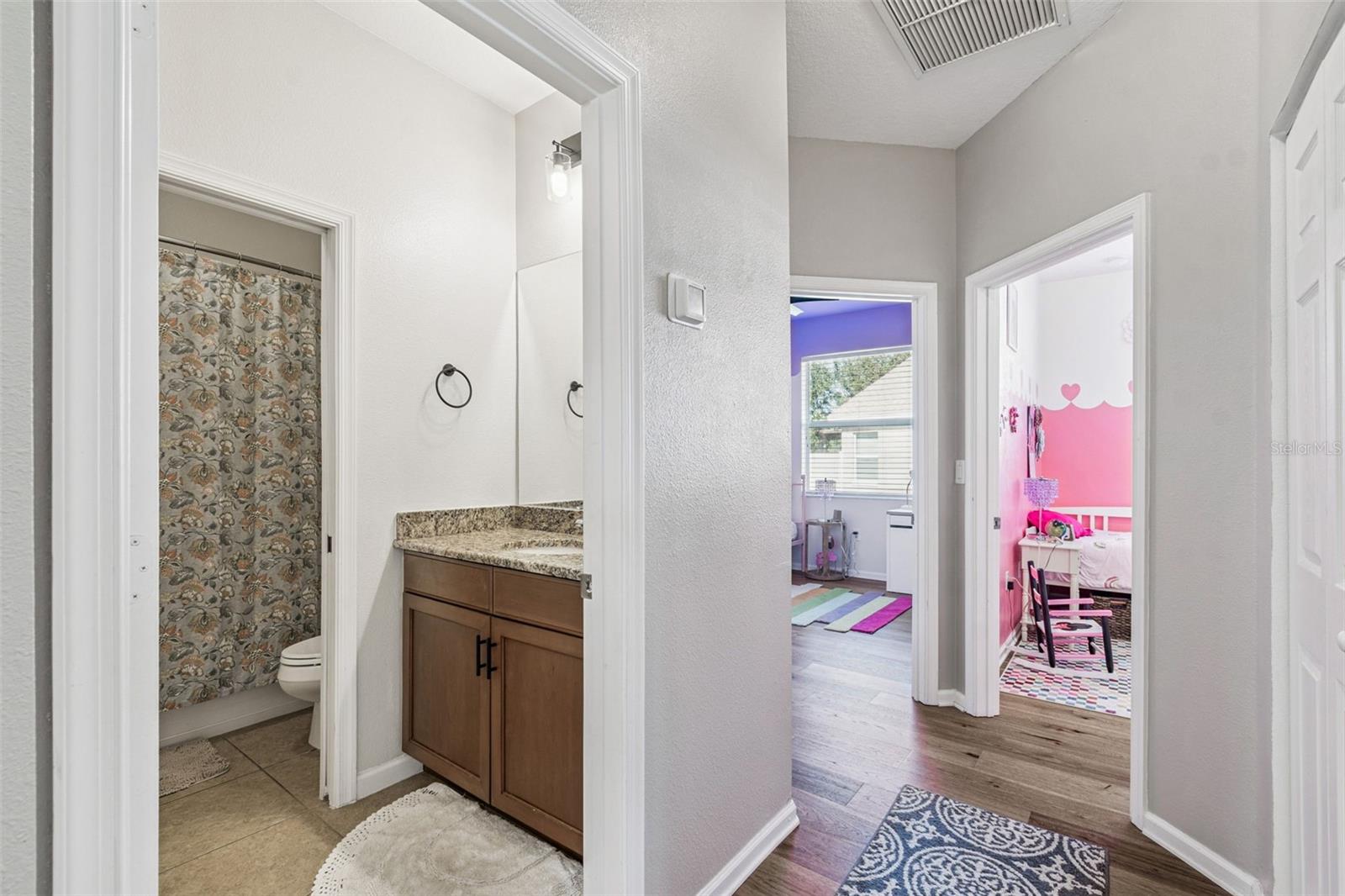 Image 24 of 94 For 8621 Eagle Brook Drive