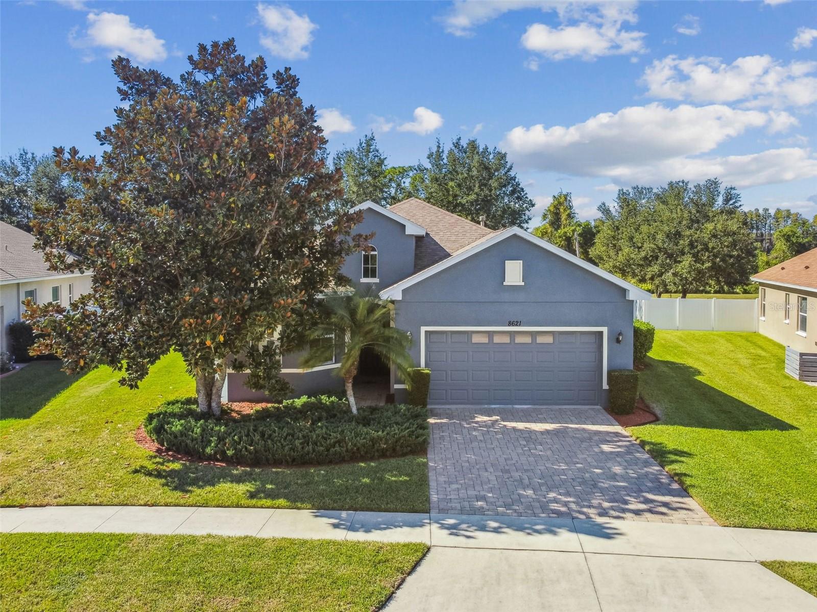 Image 7 of 94 For 8621 Eagle Brook Drive