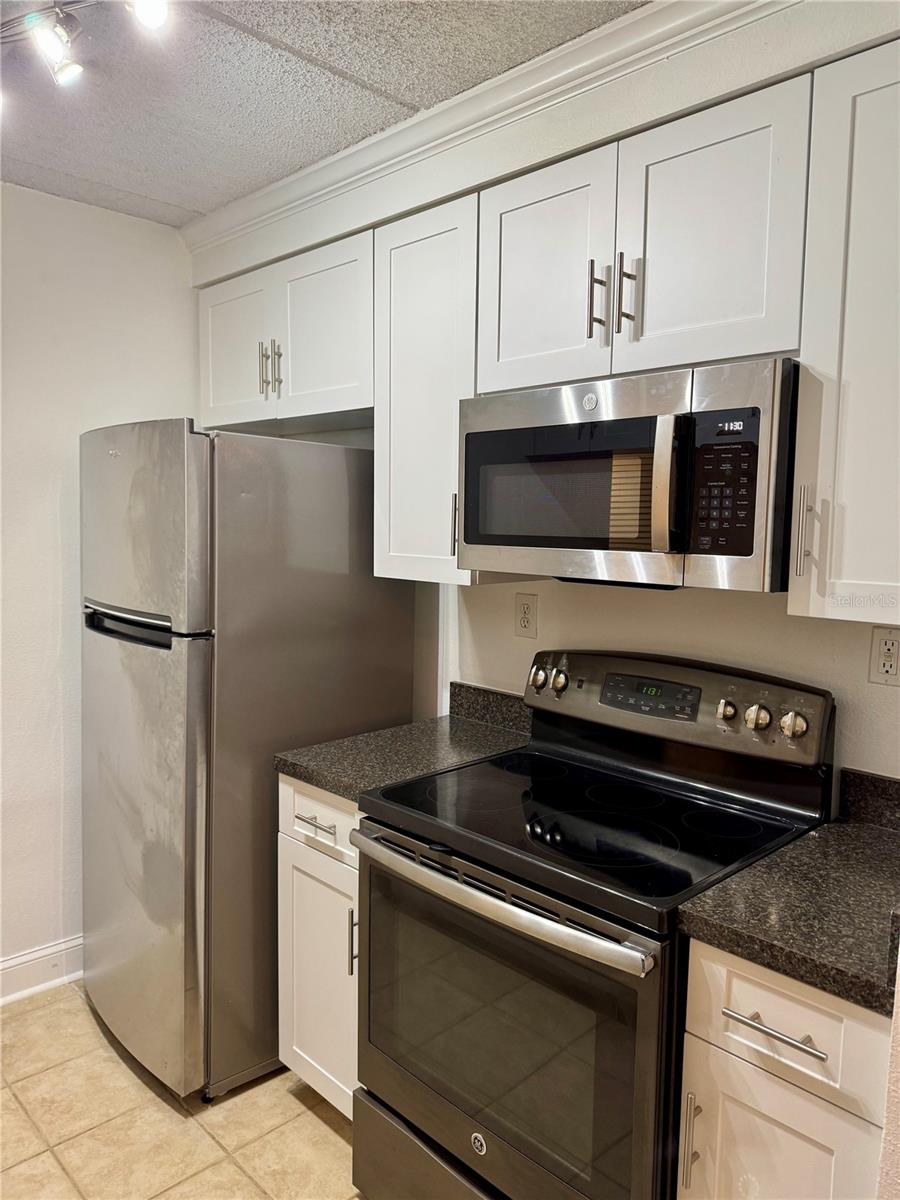 Image 12 of 13 For 106 Alameda Court 139