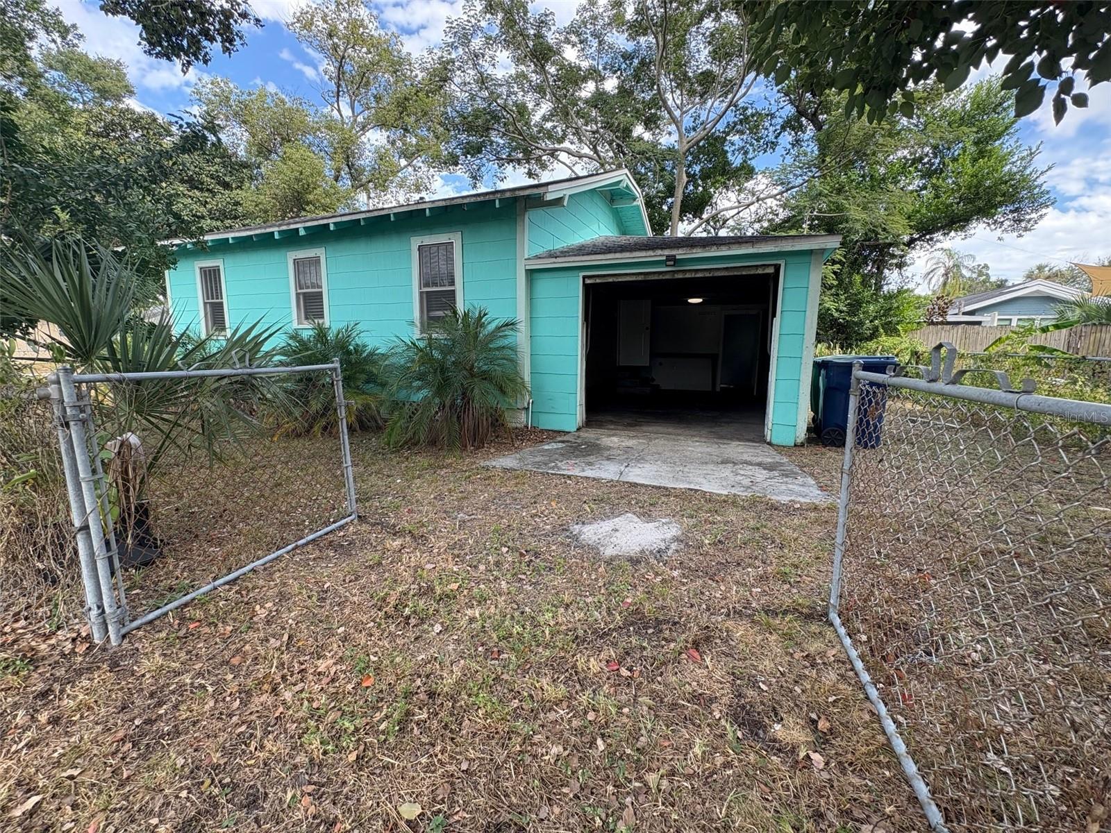 Listing photo id 9 for 306 Ohio Avenue