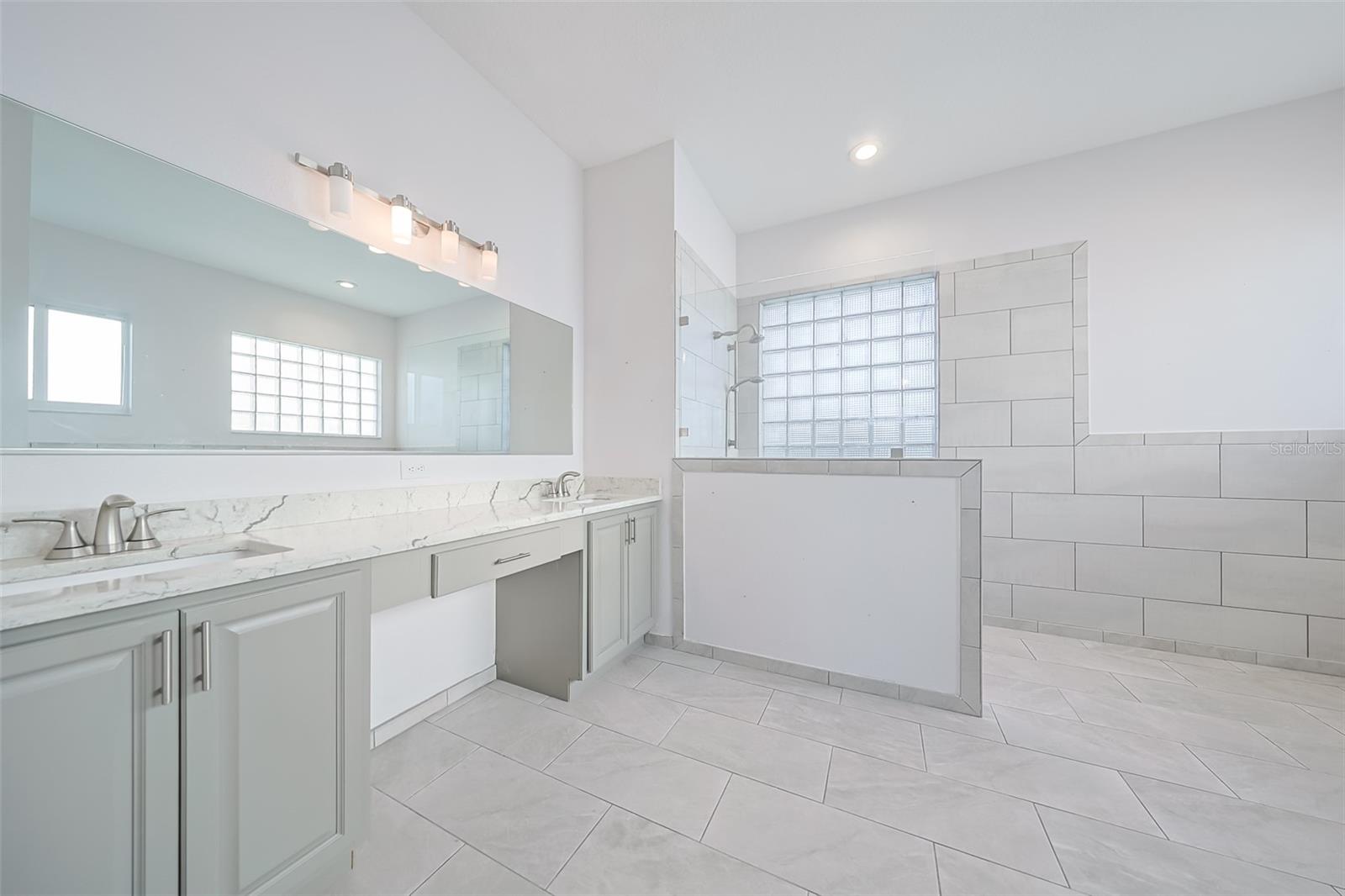 Image 33 of 58 For 2320 Platinum Drive