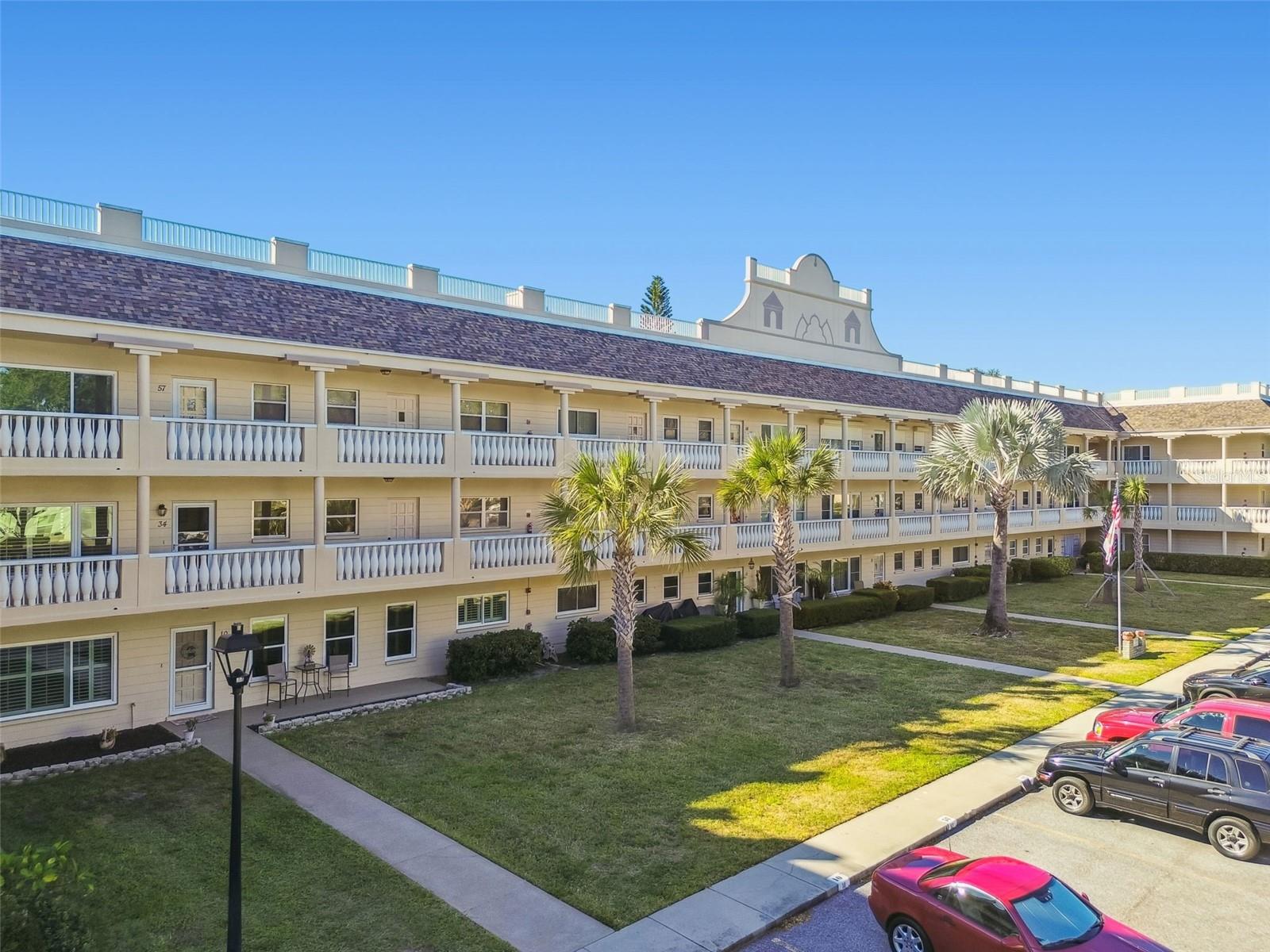 Image 3 of 74 For 2170 Americus Boulevard S 34