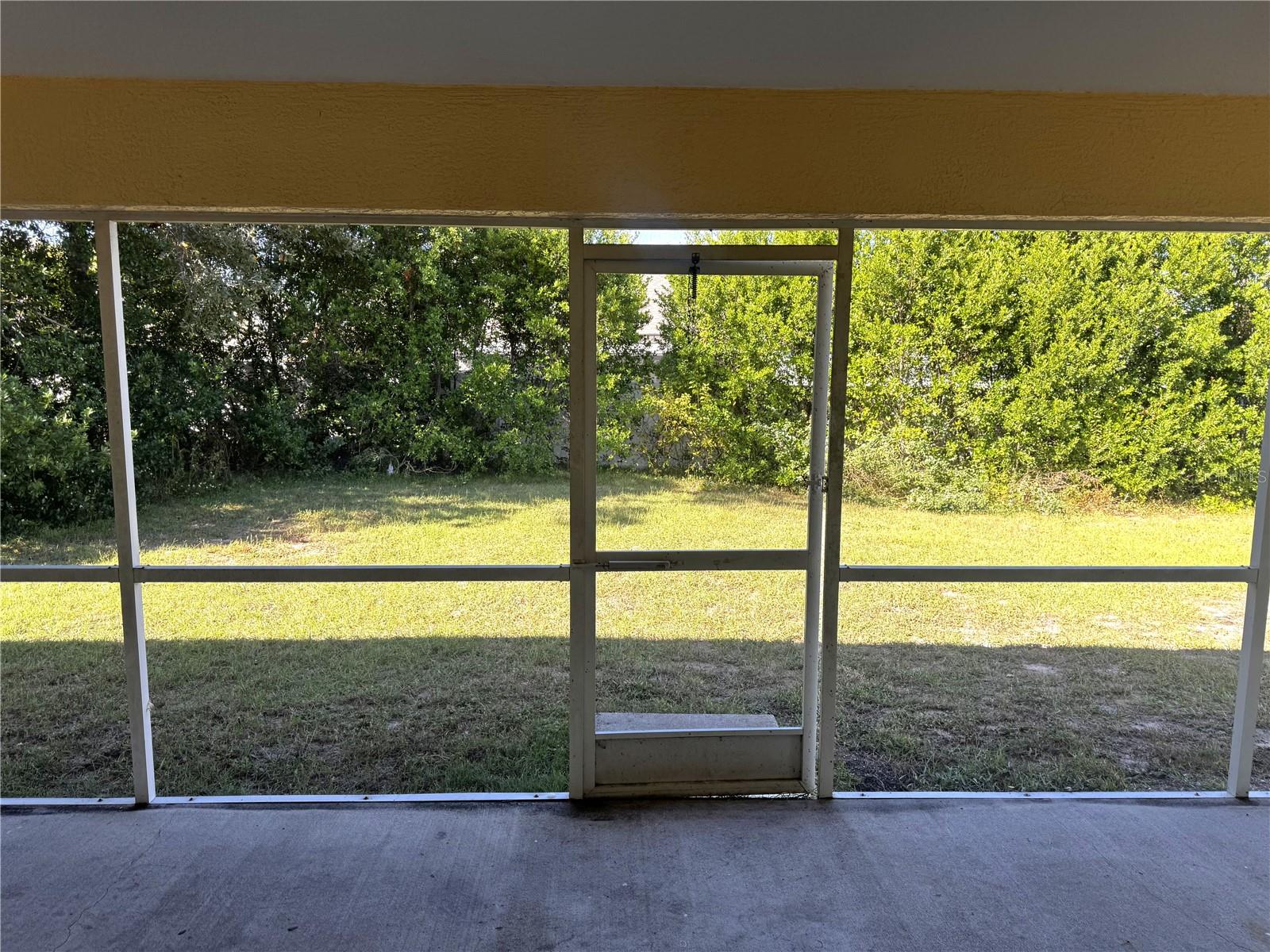 Image 17 of 21 For 2321 Evangelina Avenue