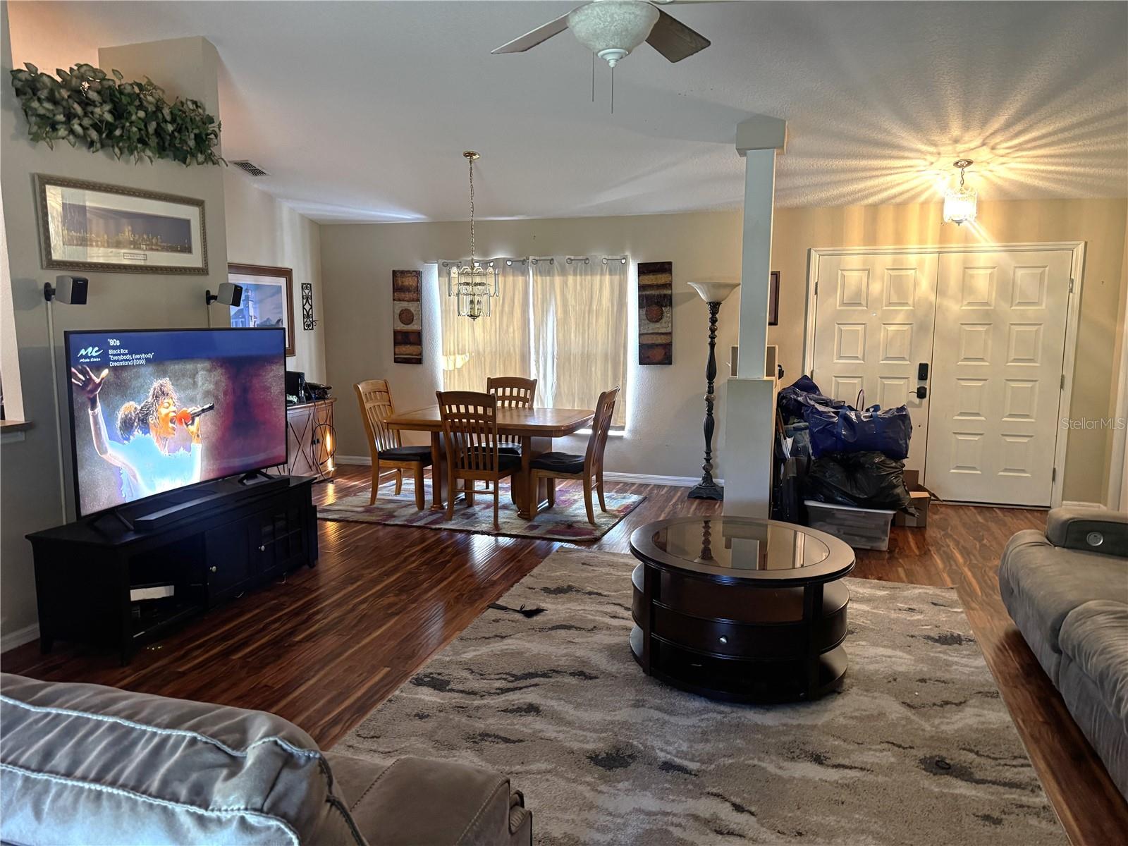 Image 3 of 7 For 2321 Evangelina Avenue