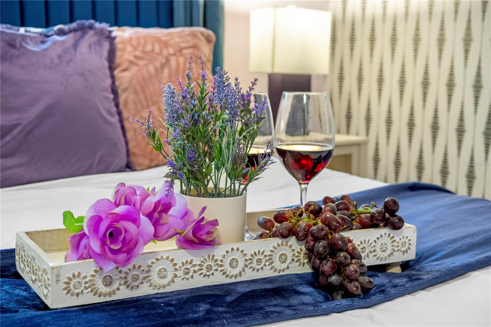 Listing photo id 19 for 8693 Pinetree Drive E