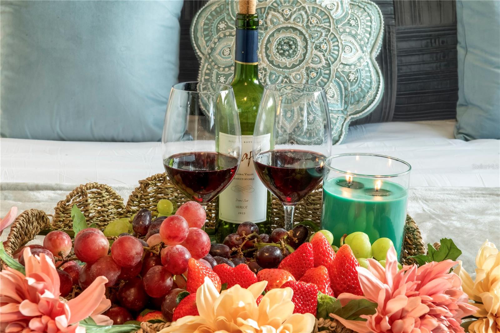 Listing photo id 20 for 8693 Pinetree Drive E