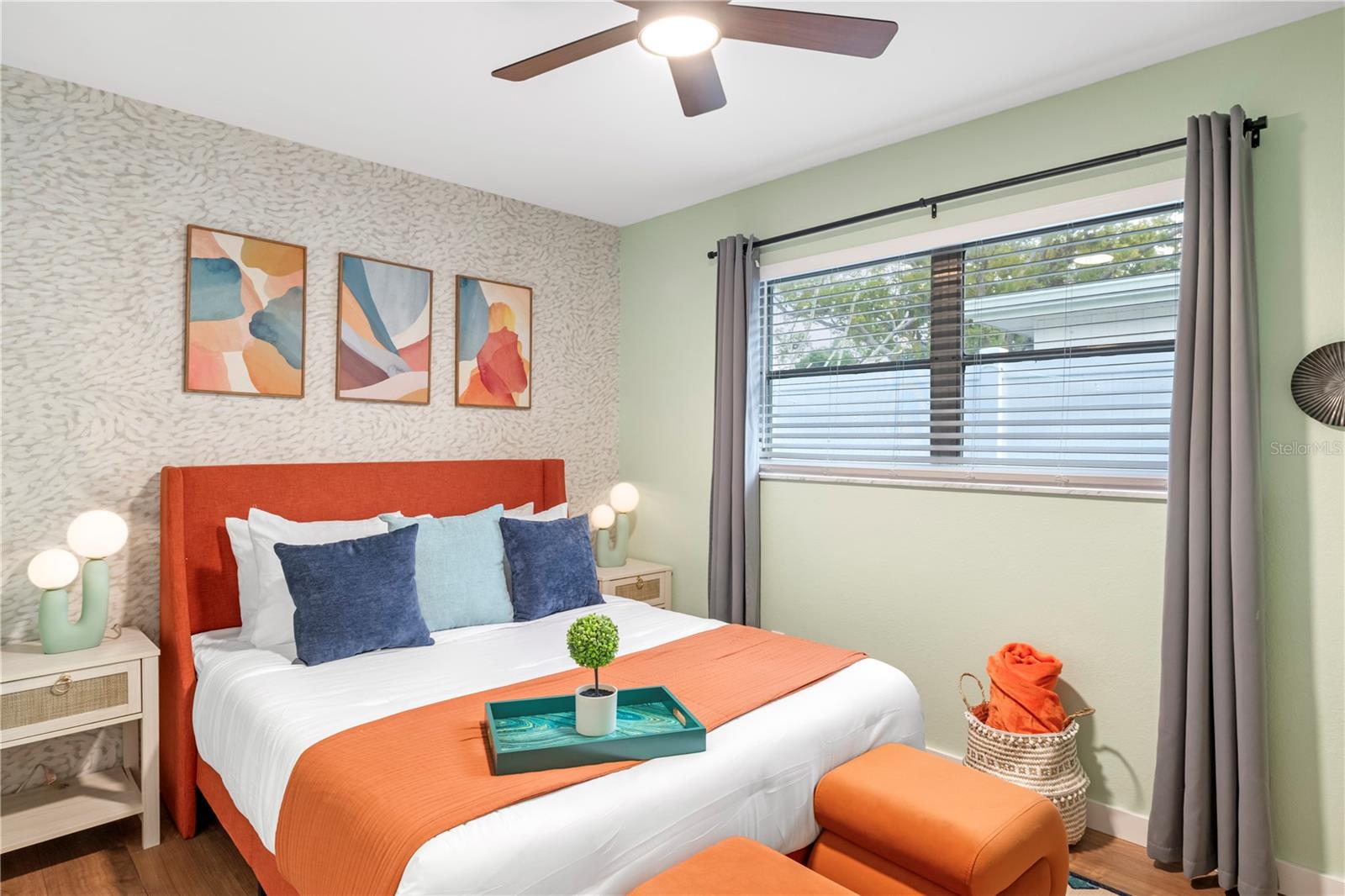 Listing photo id 28 for 8693 Pinetree Drive E