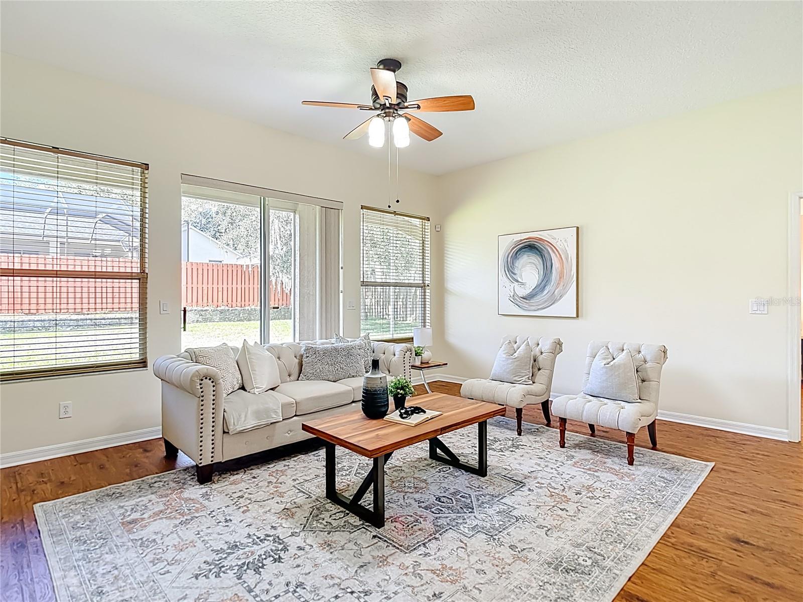 Image 17 of 63 For 416 Golden Elm Drive