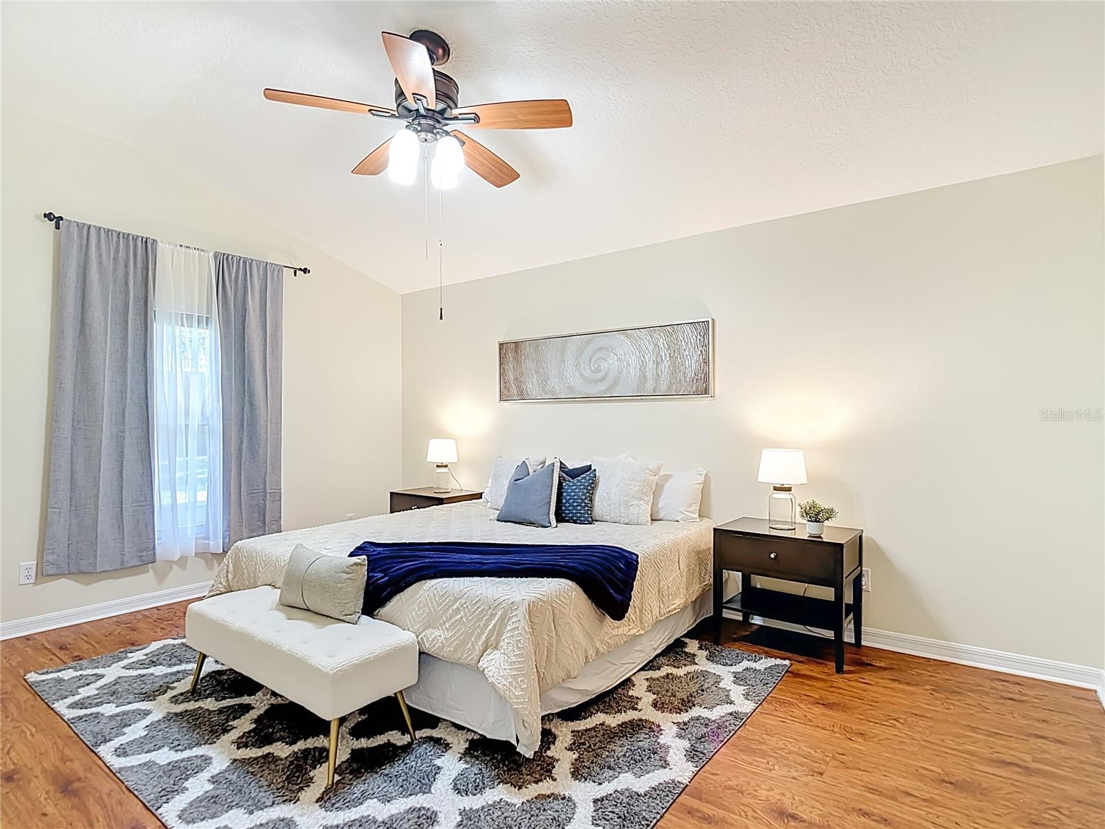 Image 21 of 63 For 416 Golden Elm Drive