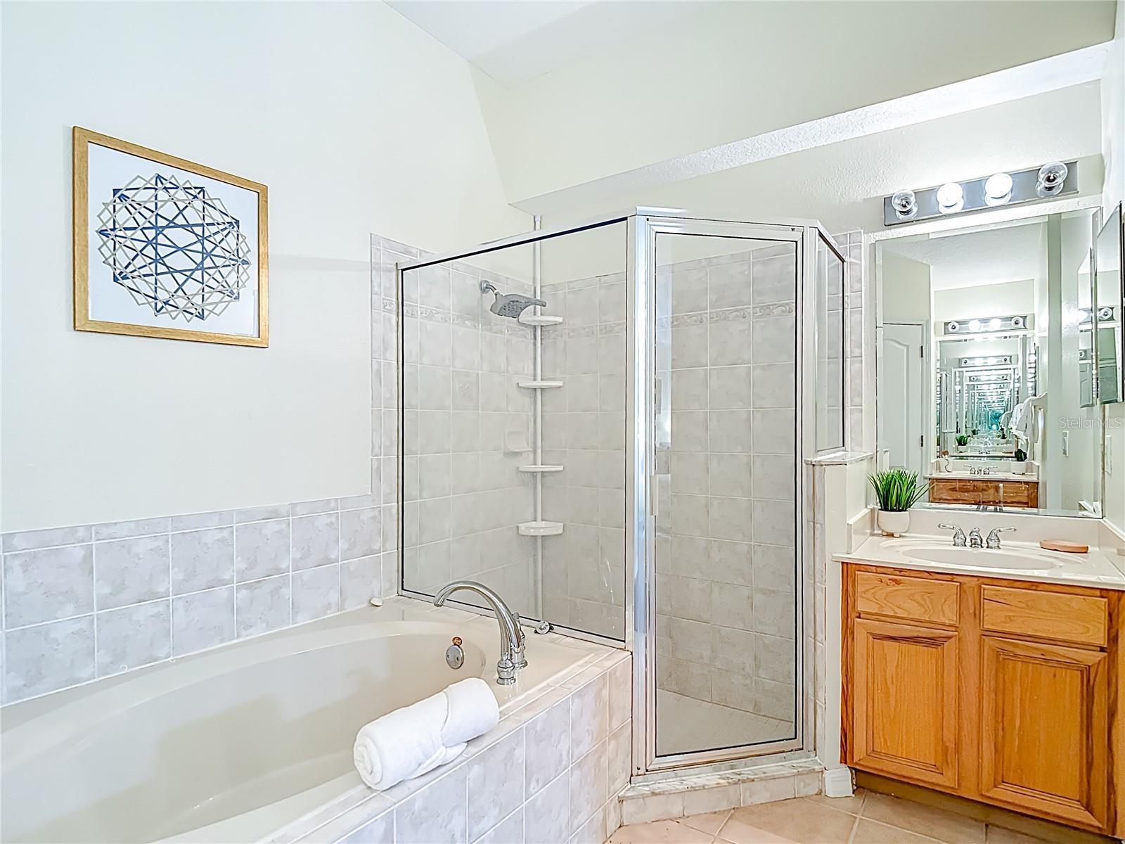 Image 26 of 63 For 416 Golden Elm Drive