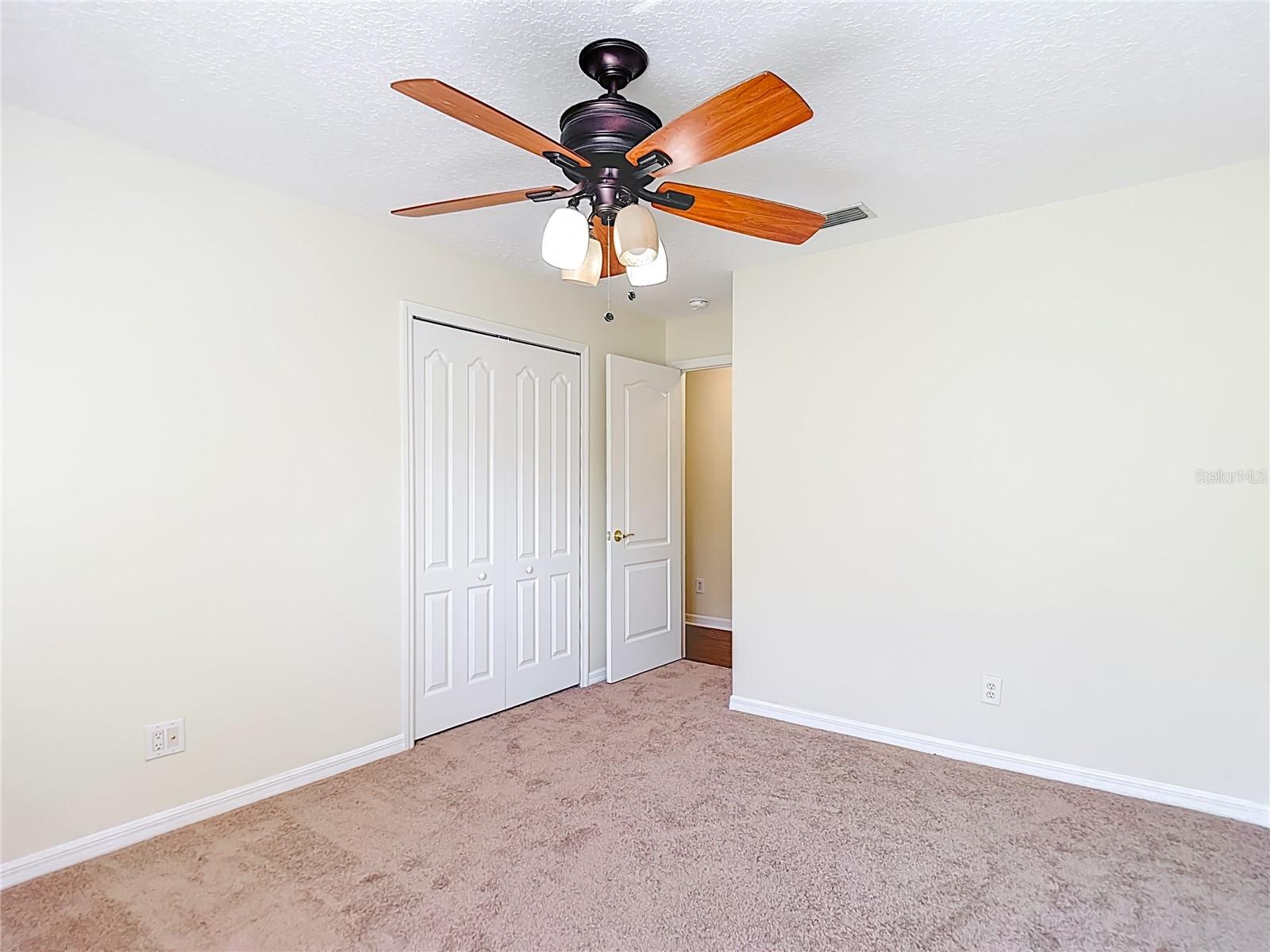 Image 41 of 63 For 416 Golden Elm Drive