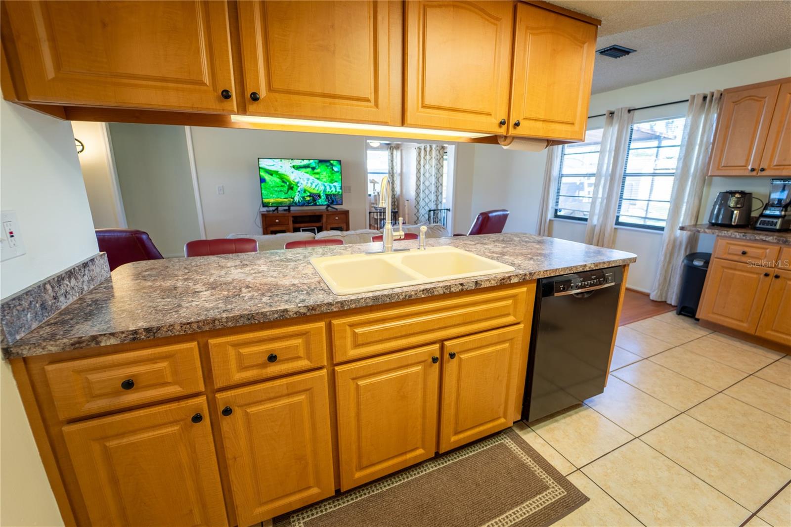 Image 12 of 47 For 1394 Escobar Avenue