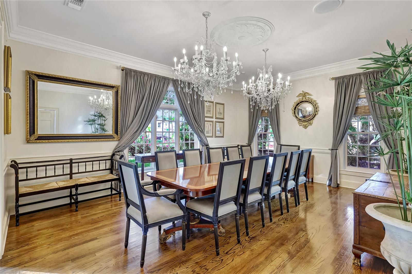 Listing photo id 13 for 6220 Bayshore Boulevard