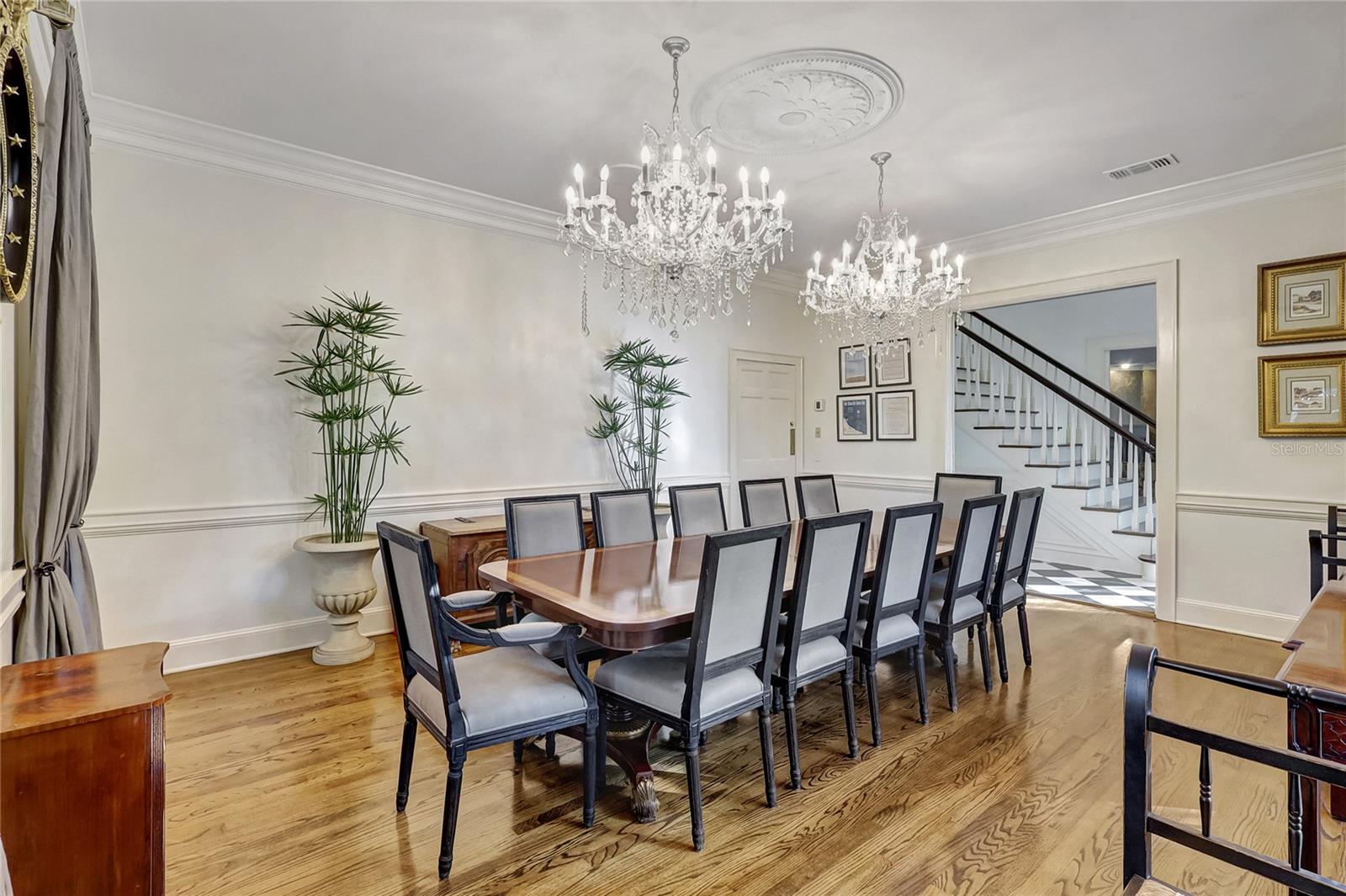 Listing photo id 14 for 6220 Bayshore Boulevard