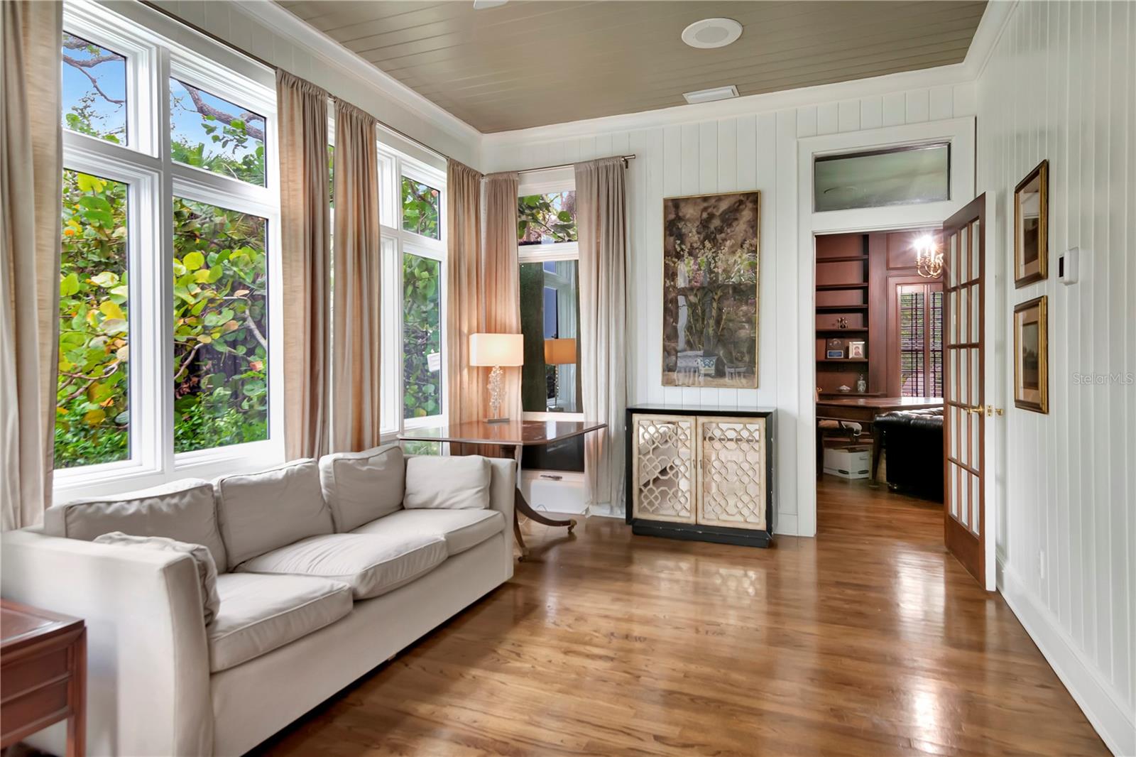 Listing photo id 20 for 6220 Bayshore Boulevard