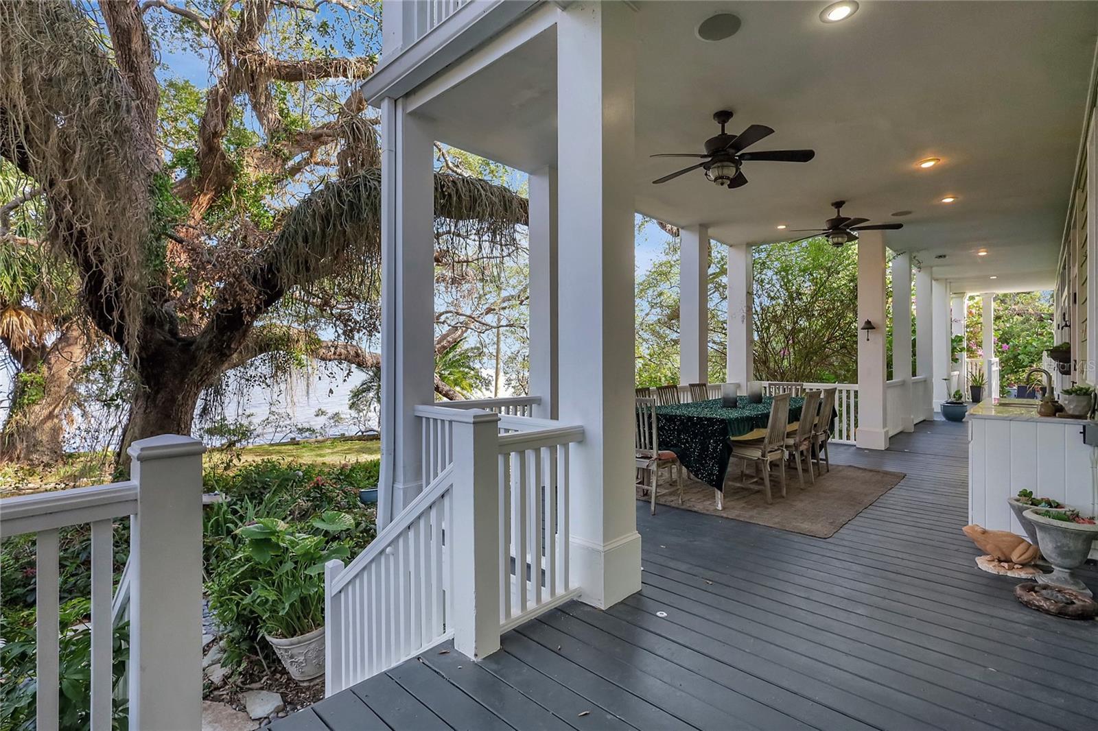 Listing photo id 25 for 6220 Bayshore Boulevard