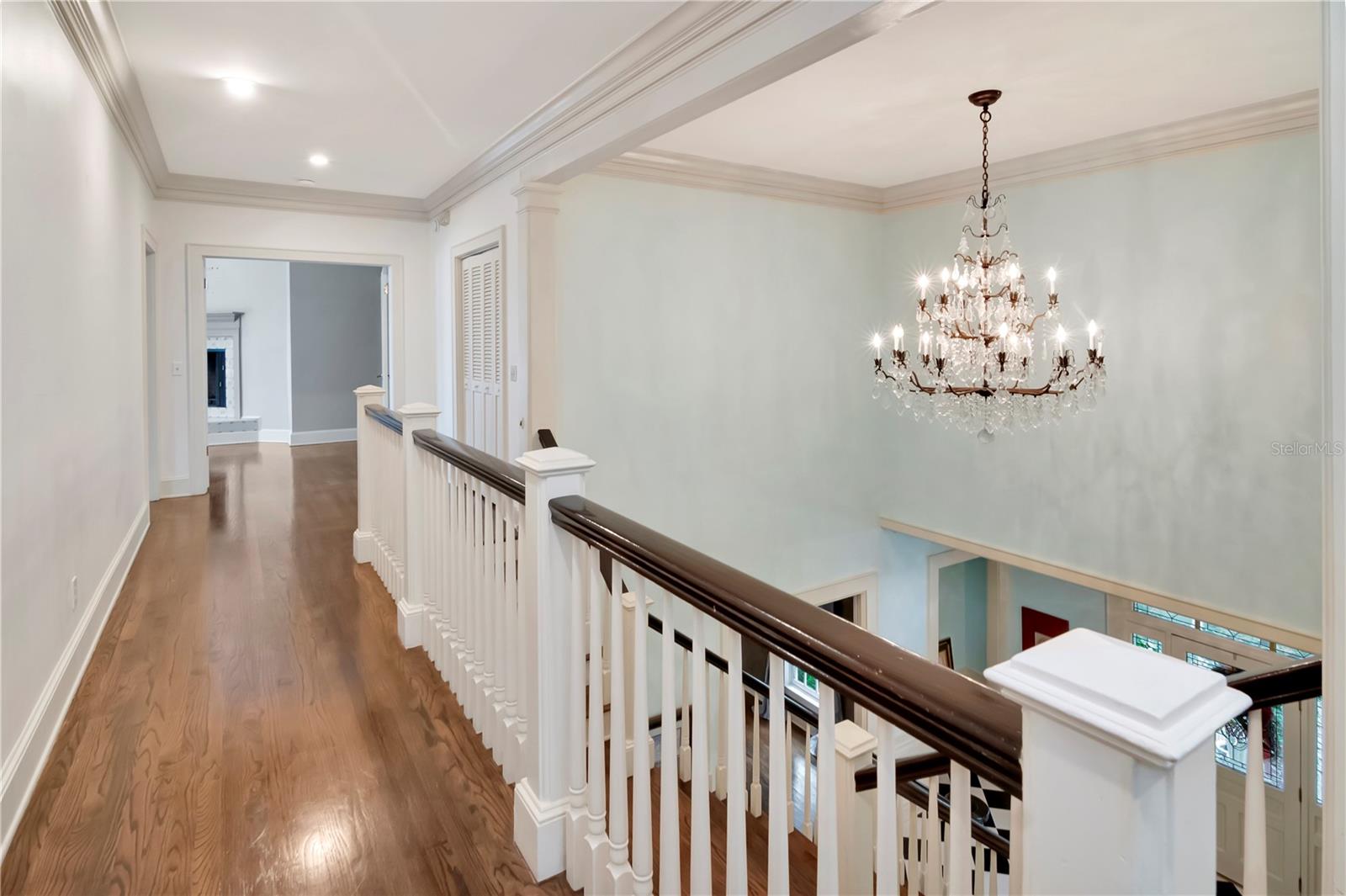 Listing photo id 27 for 6220 Bayshore Boulevard