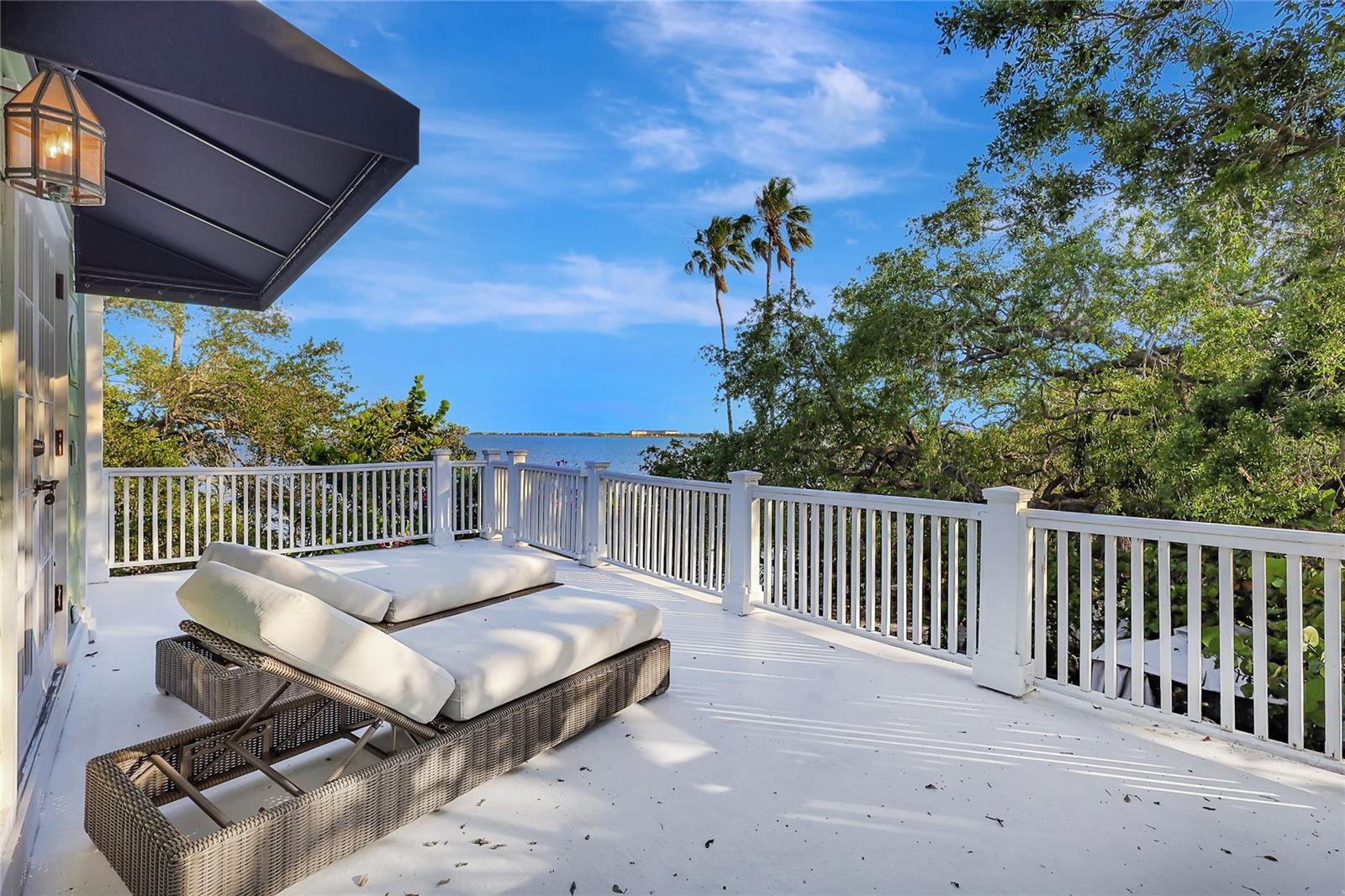 Listing photo id 36 for 6220 Bayshore Boulevard