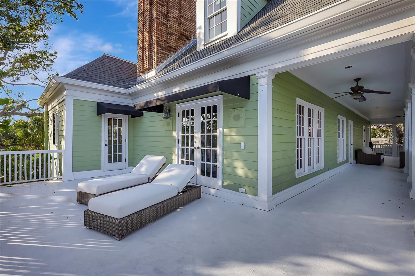 Listing photo id 37 for 6220 Bayshore Boulevard