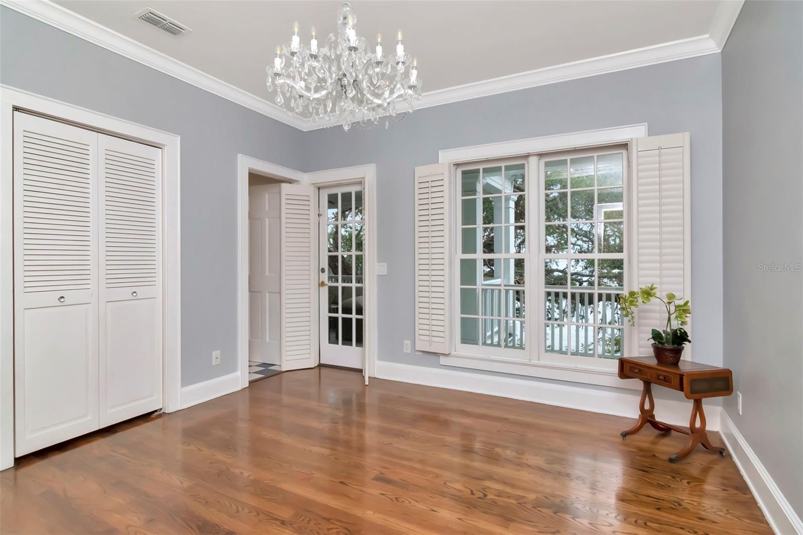 Listing photo id 41 for 6220 Bayshore Boulevard