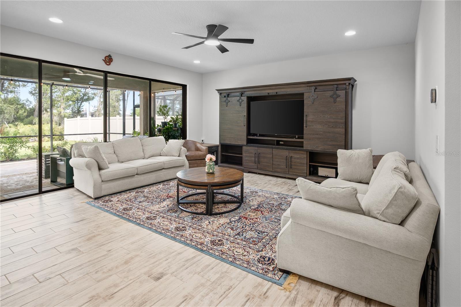 Image 8 of 52 For 14654 Horse Trot Road