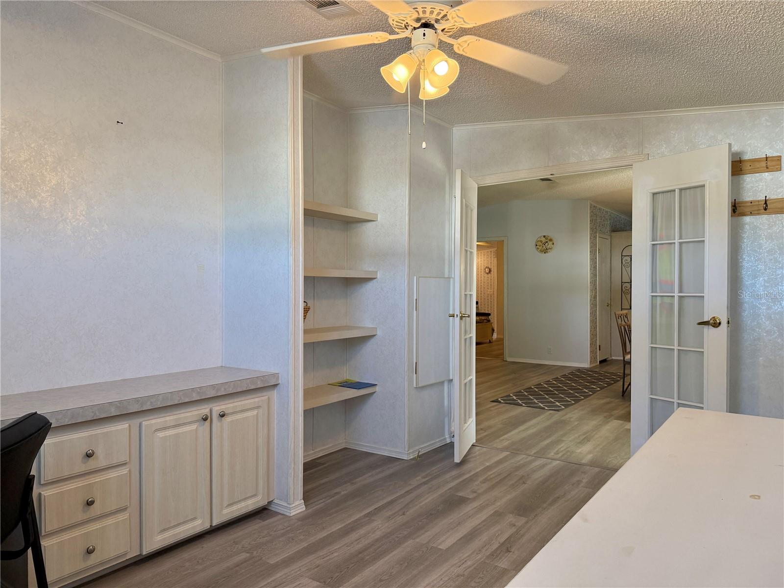 Image 15 of 33 For 209 Saint Thomas Circle