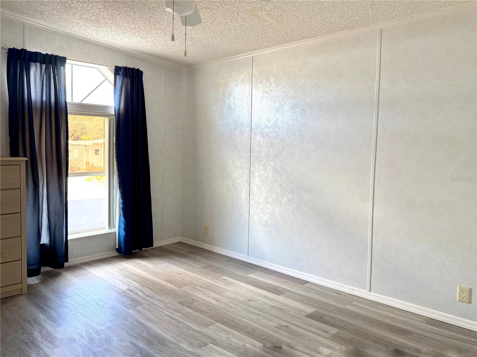 Image 20 of 33 For 209 Saint Thomas Circle