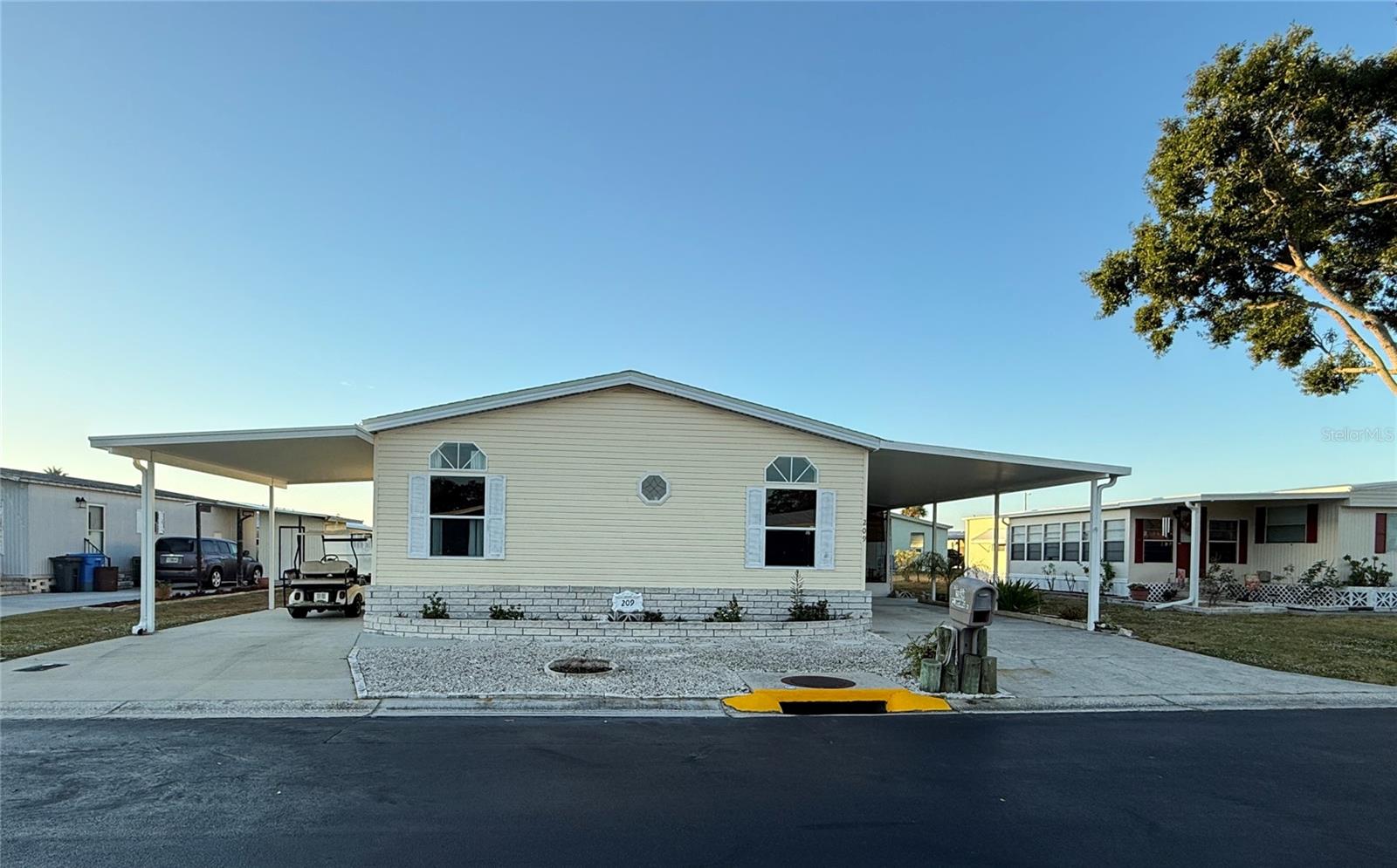 Image 25 of 33 For 209 Saint Thomas Circle