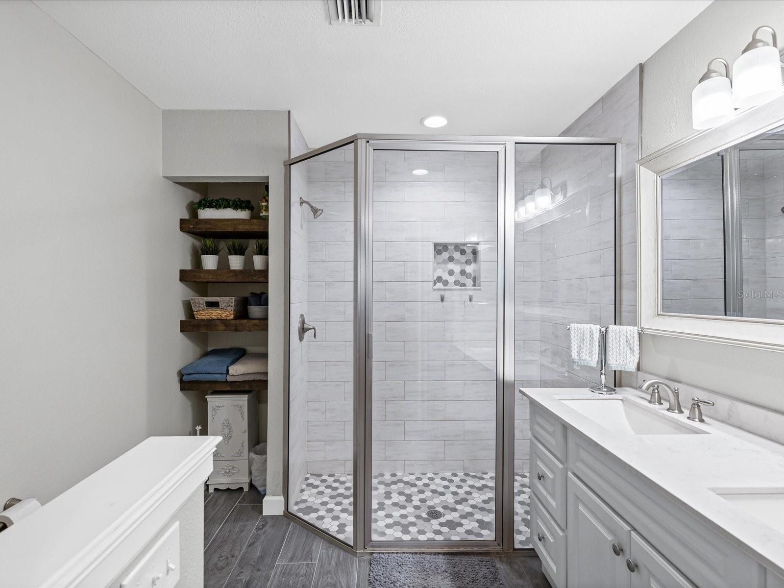 Image 17 of 37 For 2267 Andover Circle