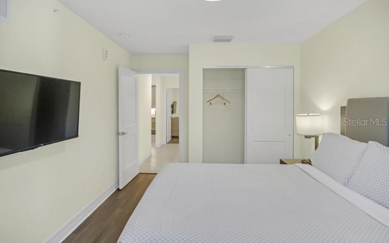 Image 17 of 29 For 24 Avalon Street 305