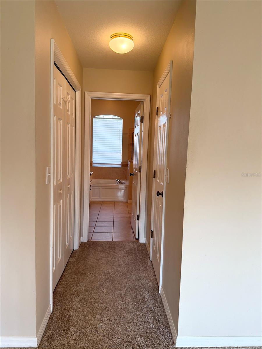 Image 11 of 46 For 31224 Crestmont Court