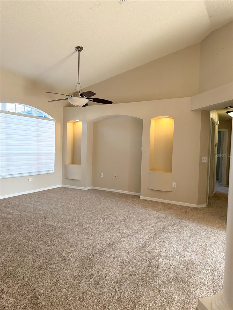 Image 3 of 46 For 31224 Crestmont Court