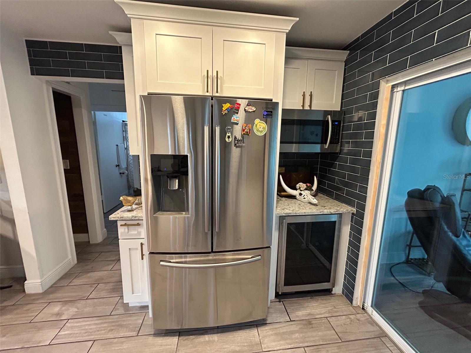 Image 8 of 16 For 425 Maplewood Drive