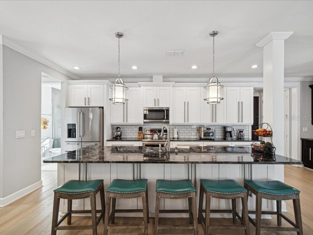 Image 10 of 48 For 4916 3rd Street N