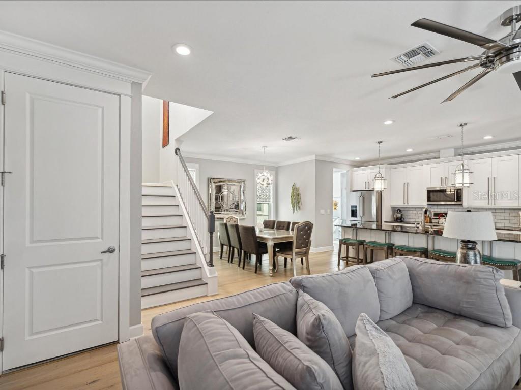 Image 19 of 48 For 4916 3rd Street N