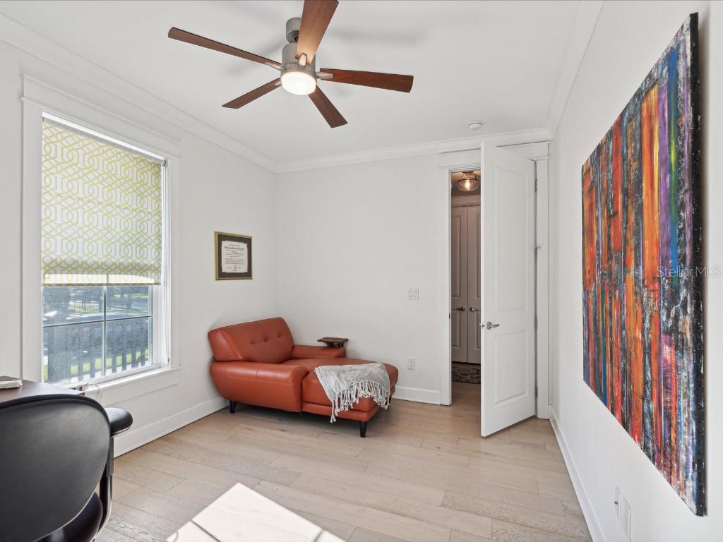 Image 21 of 48 For 4916 3rd Street N