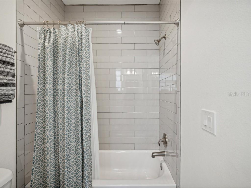 Image 30 of 48 For 4916 3rd Street N