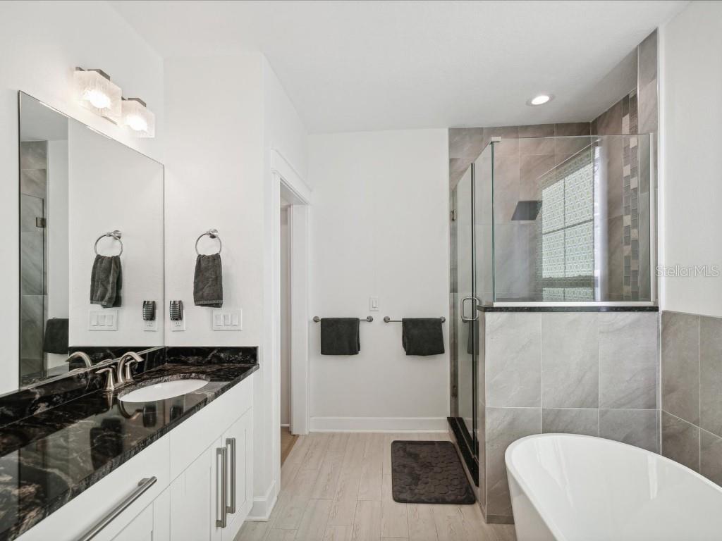 Image 40 of 48 For 4916 3rd Street N