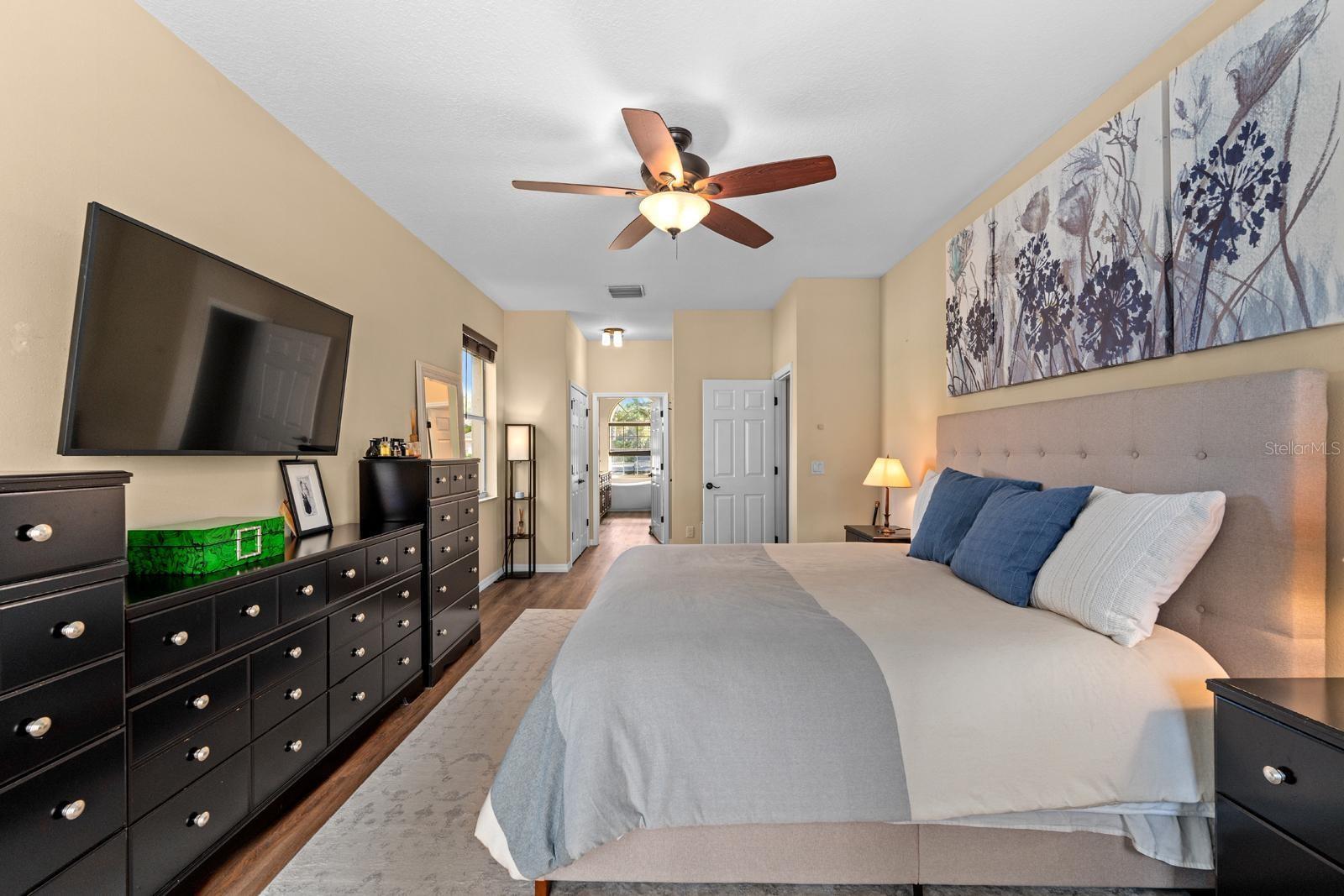 Image 14 of 37 For 5601 Wellington Drive