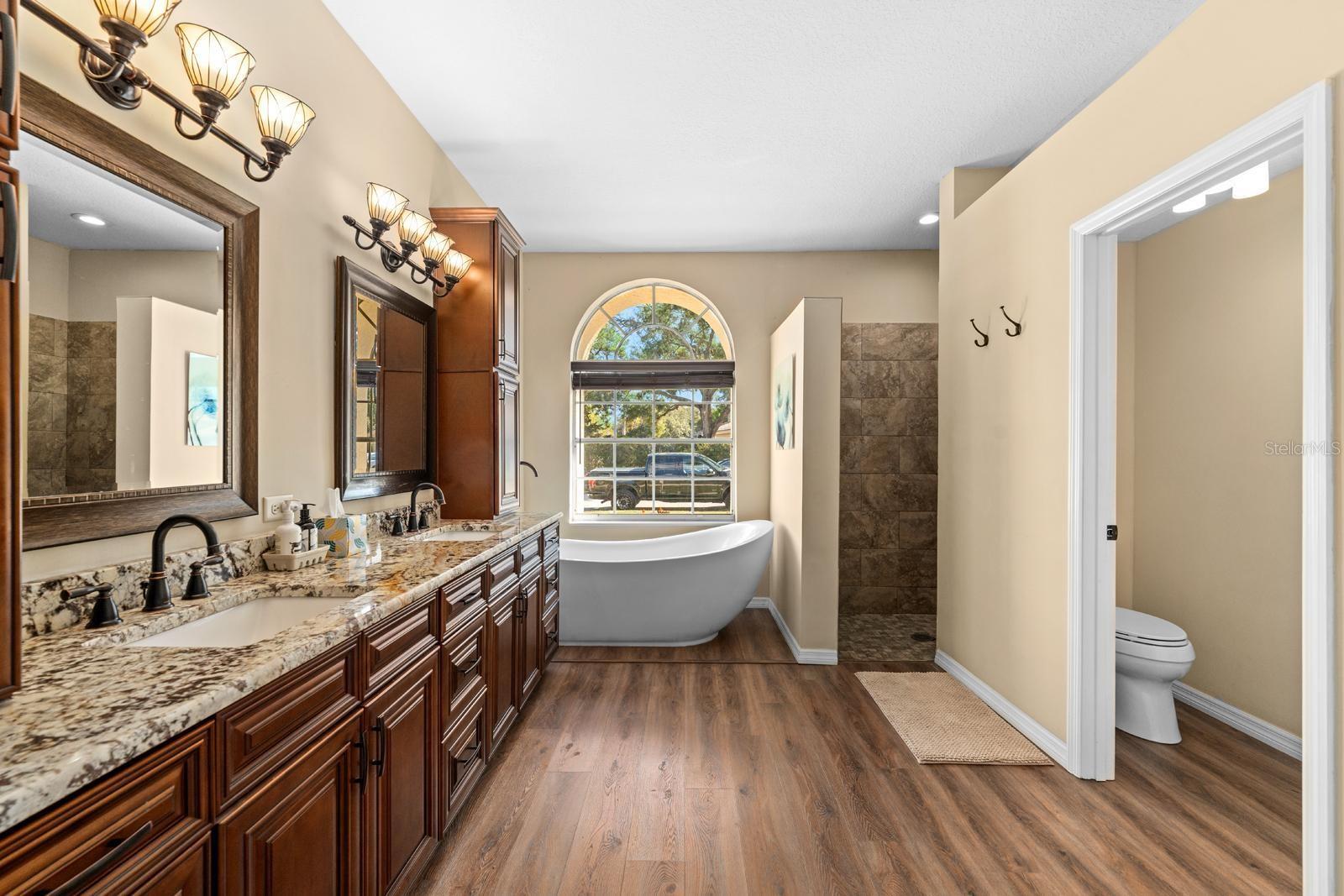 Image 15 of 37 For 5601 Wellington Drive