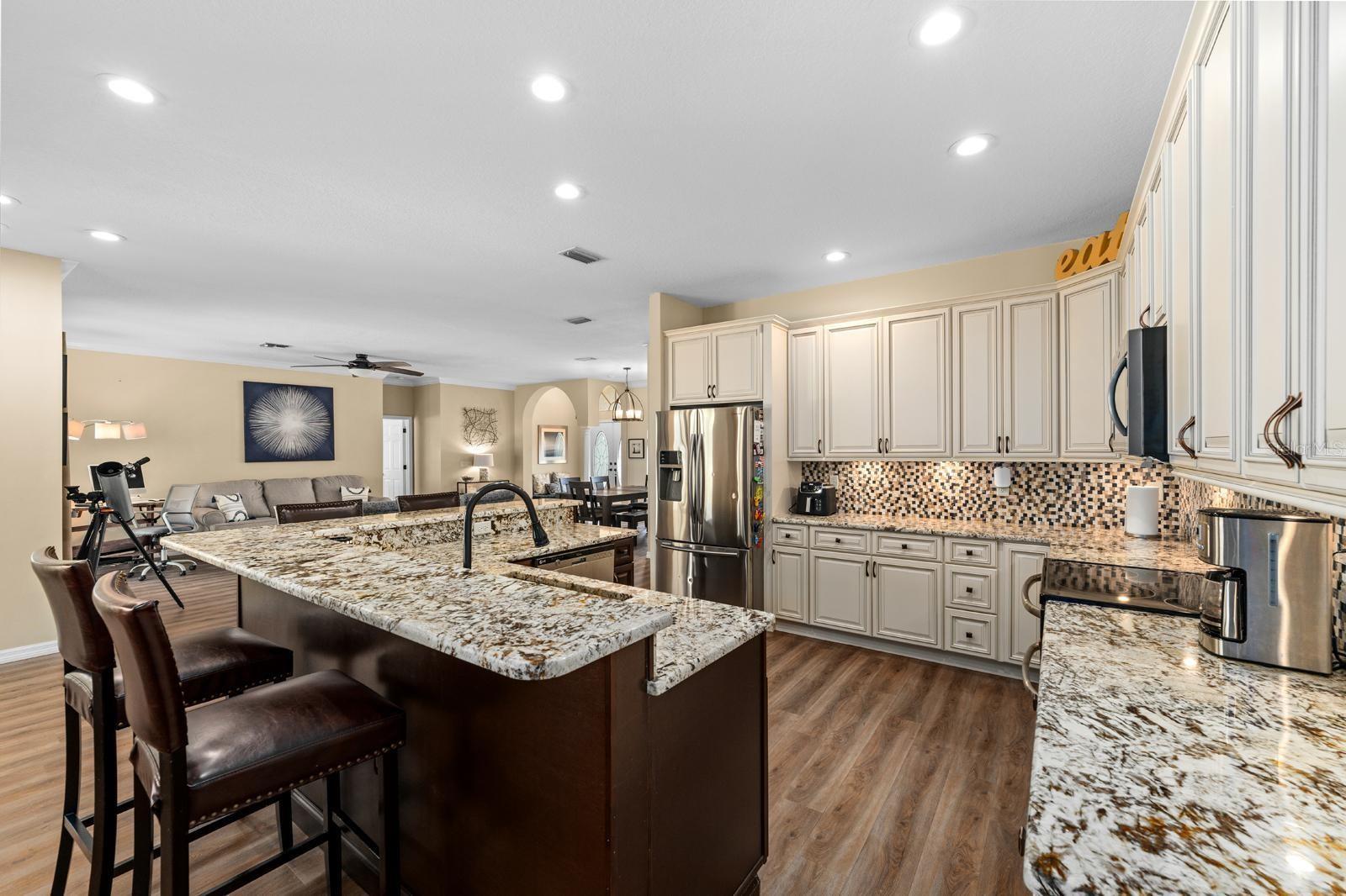 Image 4 of 37 For 5601 Wellington Drive