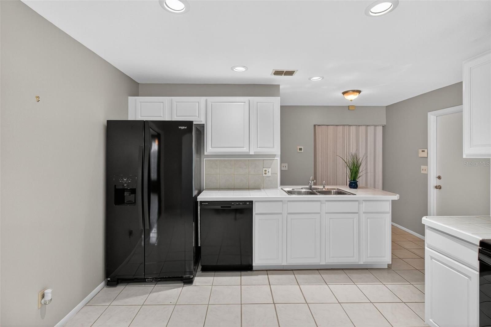 Image 15 of 49 For 3909 Shoreside Circle